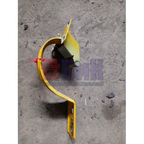 Петля крышки инструментального ящика Volvo FH (706)-1