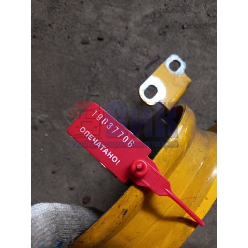 Петля крышки инструментального ящика Volvo FH (706)-2