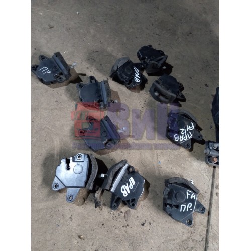 Ручка открывания двери Volvo внутренняя RH (982)*-1