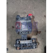 Петля фары Volvo RH (985)