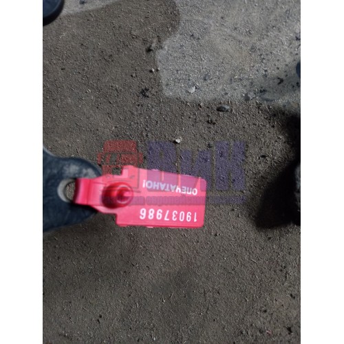 Петля фары Volvo RH (986)-3