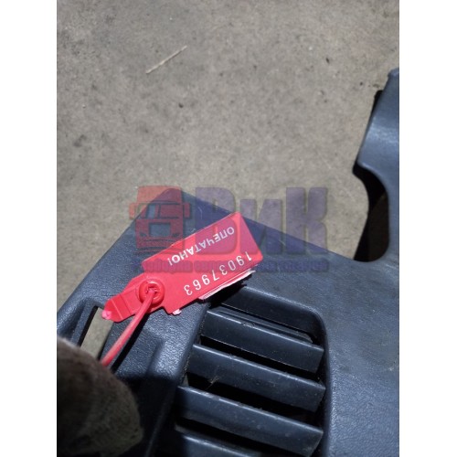 Накладка рулевой колонки (низ) Scania 4/5 (963)-2