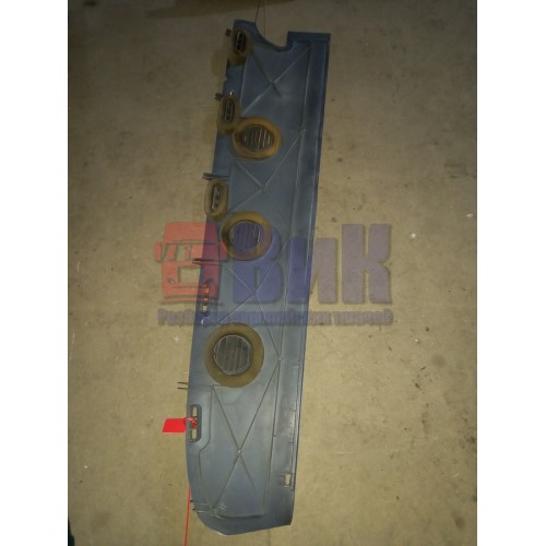 Накладка торпедо Scania (обдув лобового стекла) RH (938)-2