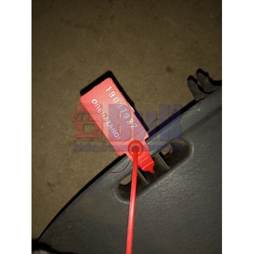 Накладка торпедо Scania (обдув лобового стекла) LH (932)-2