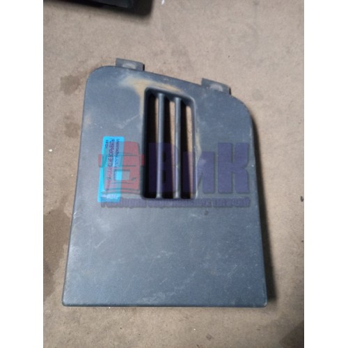 Накладка на решетку радиатора Volvo FH 12 верх деф. LH (227)