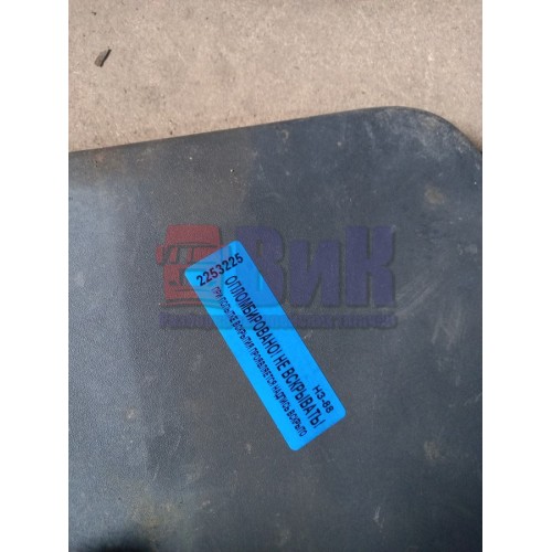 Накладка на решетку радиатора Volvo FH 12 верх деф. RH (225)-2