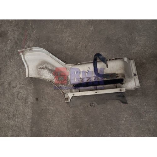 Подножка кабины Renault Pr 011669 в сборе с кронштейном деф. LH (388)-3