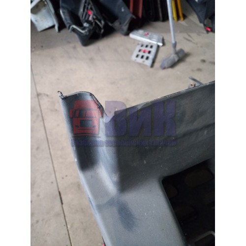 Подножка основная Volvo FH 12 деф. с кронштейном RH (977)-7