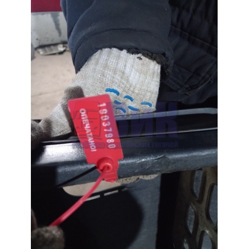 Подножка основная Volvo FH 12 деф. RH (980)-2