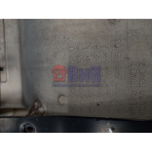 Подножка кабины Mercedes Actros MP4 766412 двойная с кронштейном RH (340)-3