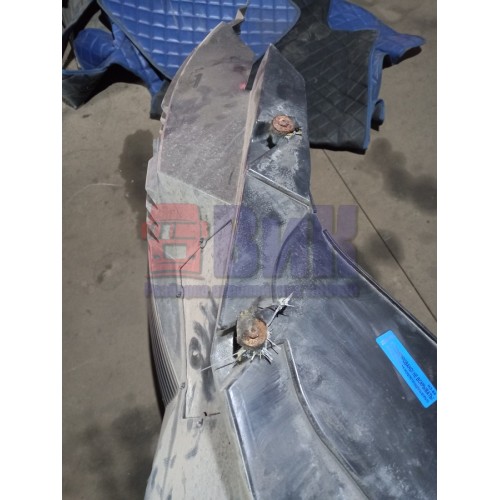 Подкрылок под кабину LH MAN ш.к. (110)-2