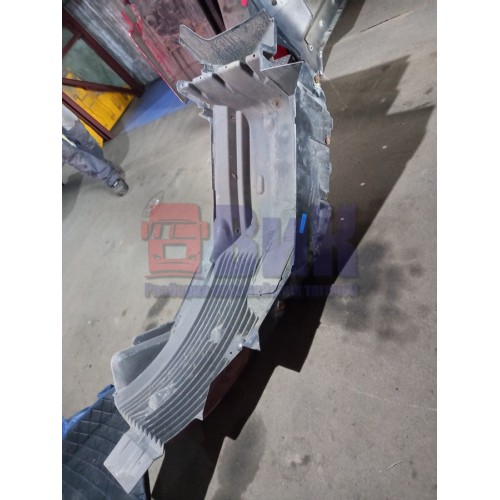 Подкрылок под кабину LH MAN ш.к. (110)-4