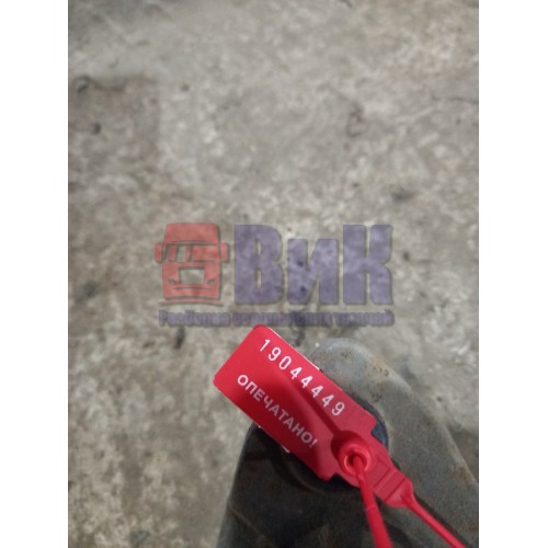 Ответная часть переднего кронштейна глушителя Mercedes Actros MP4 766412 (449)-1