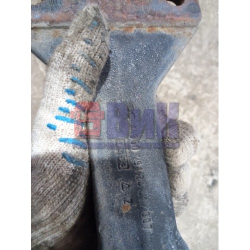 Ответная часть переднего кронштейна глушителя Mercedes Actros MP4 766412 (449)-2