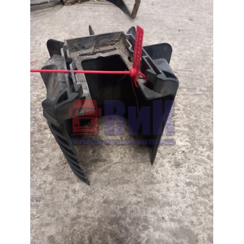 Кожух защитный задней подушки кабины Mercedes Actros MP4 766412 (440)-3