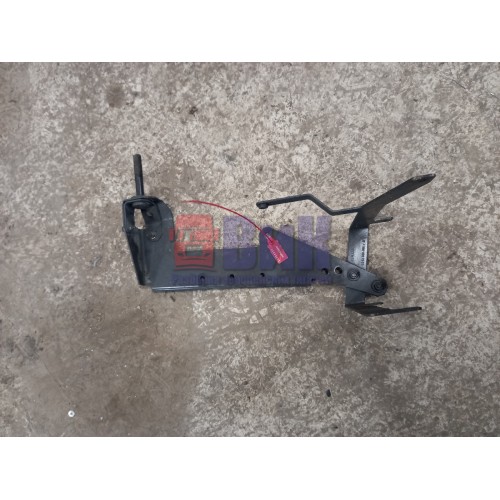 Кронштейн осушителя Mercedes Actros MP4 766412 (937)