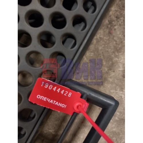 Решетка радиатора Mercedes Actros MP4 766412 (428)-3