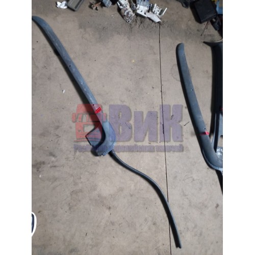 Накладка на стойку стекла Volvo FH 12 наружняя LH (246)