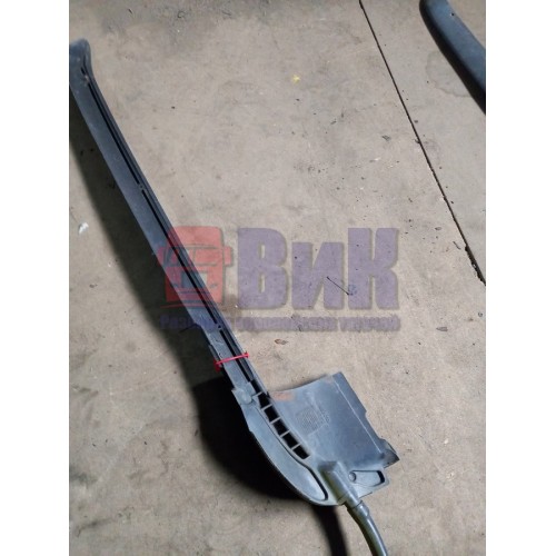 Накладка на стойку стекла Volvo FH 12 наружняя LH (246)-2