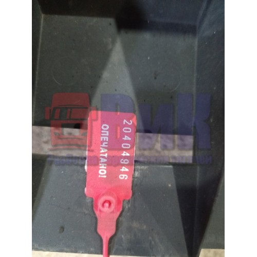 Накладка радиатора Mercedes Actros MP4 766412 (946)-2