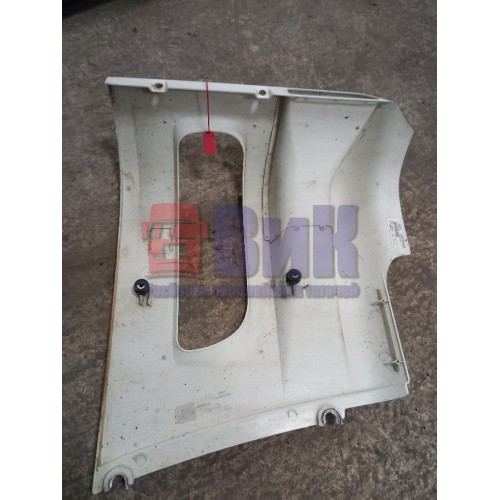 Накладка на фару DAF 105 801926 (с деф.) LH (846)-2