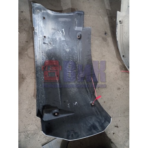 Подкрылок под кабину LH Volvo FM (266)-4