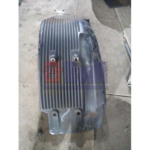 Подкрылок под кабину LH Volvo FH (265)-1