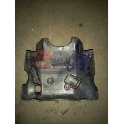 Кожух рулевой колонки Scania (157)-2