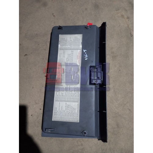 Крышка блока предохранителей Scania (169)-1