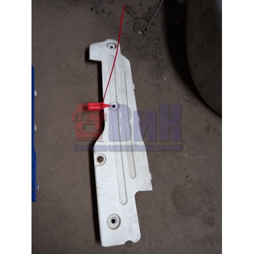 Накладка на корпус фары Volvo FH 12 задняя LH (111)