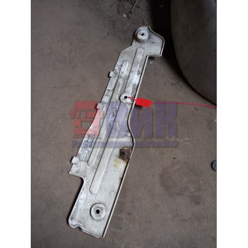 Накладка на корпус фары Volvo FH 12 задняя LH (111)-1