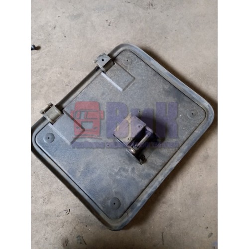 Люк Volvo механический (031)-2