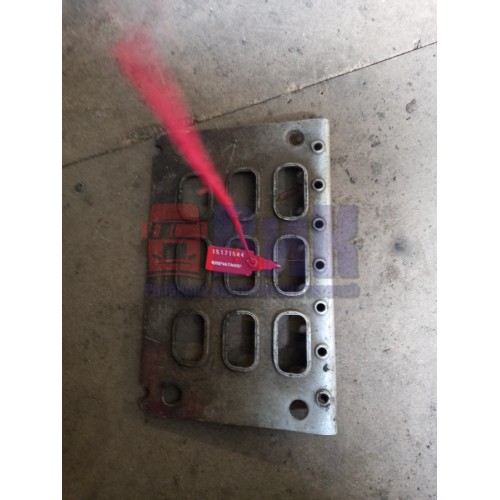 Накладка на подножку нижнюю Volvo FH 12 (544)