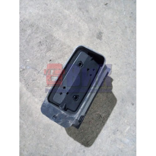 Дефлектор салона Iveco (011)-1