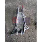 Кронштейн кабины Scania R440 294147 передний RH (999)