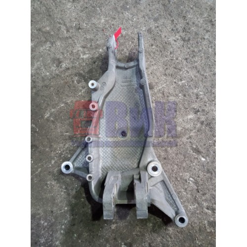 Кронштейн кабины Scania R440 294147 передний LH (998)