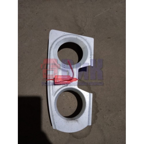 Рамка ПТФ (накладка ПТФ) Iveco LH (990)