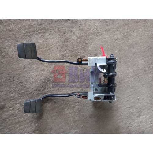 Блок педалей Scania R440 294147 (550)