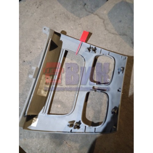 Накладка на торпедо Renault Premium DXI (149)-1