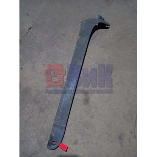 Накладка на стойку лобового стекла Iveco LH (971)