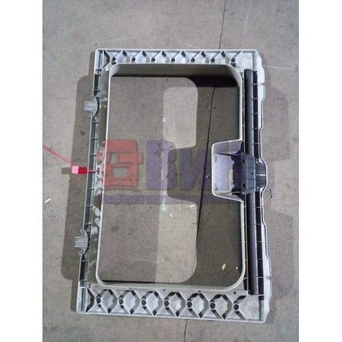 Накладка на люк Iveco со шторкой (900)-2