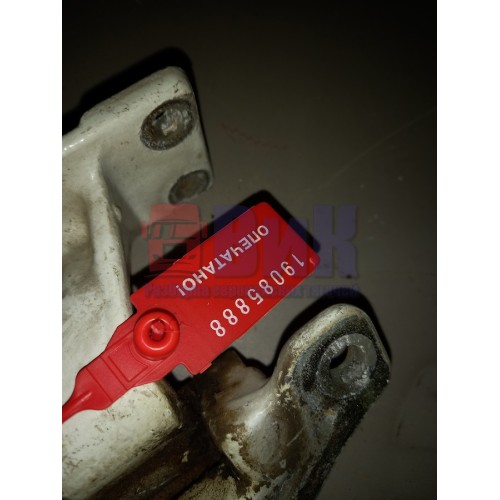 Петля двери Renault Premium (888)-1