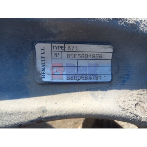 Балка передняя Renault с цапфами d58 (494)-4