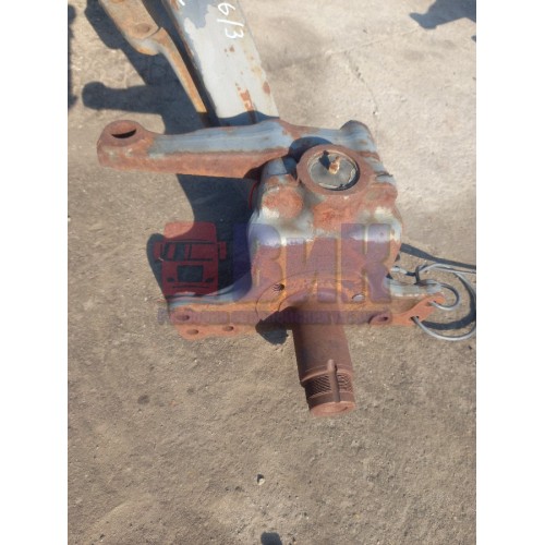 Балка передняя Renault с цапфами (конус подш) старого образца (460)-1