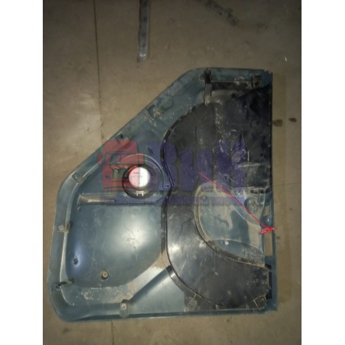 Обшивка (карта) двери DAF CF стар.обр. с динамиком RH (920)-1