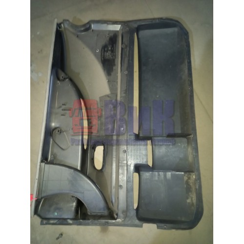 Обшивка (карта) двери Renault Magnum DXI LH (929)-1