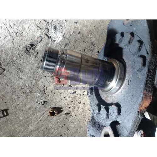 Балка передняя Iveco stralis 2012г 393048 в сборе с цапфами (552)-2