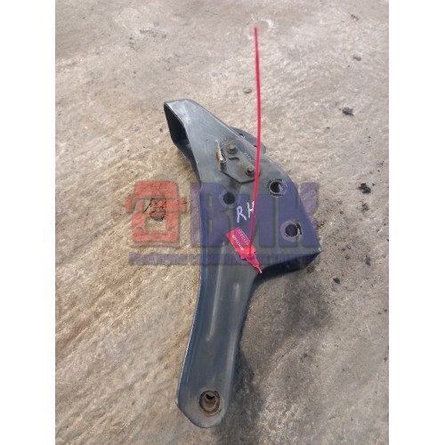 Кронштейн замка кабины Renault T430 007618 задний RH (297)