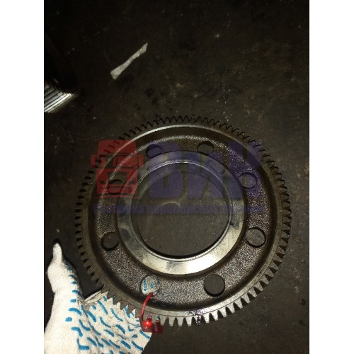 Шестерня промежуточная Volvo D12A (299)-2