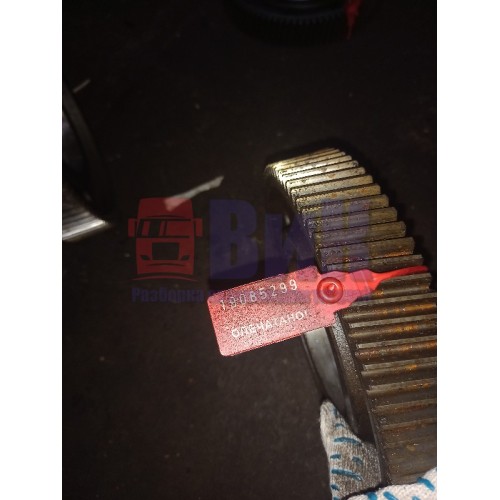 Шестерня промежуточная Volvo D12A (299)-1